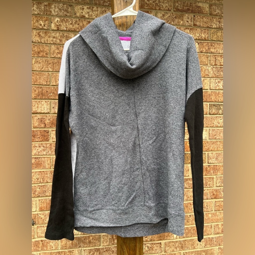Calvin‎ Klein sweater